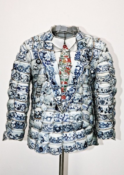 LI-Xiaofeng-Clothes-2008-Ming-Periods-Shards